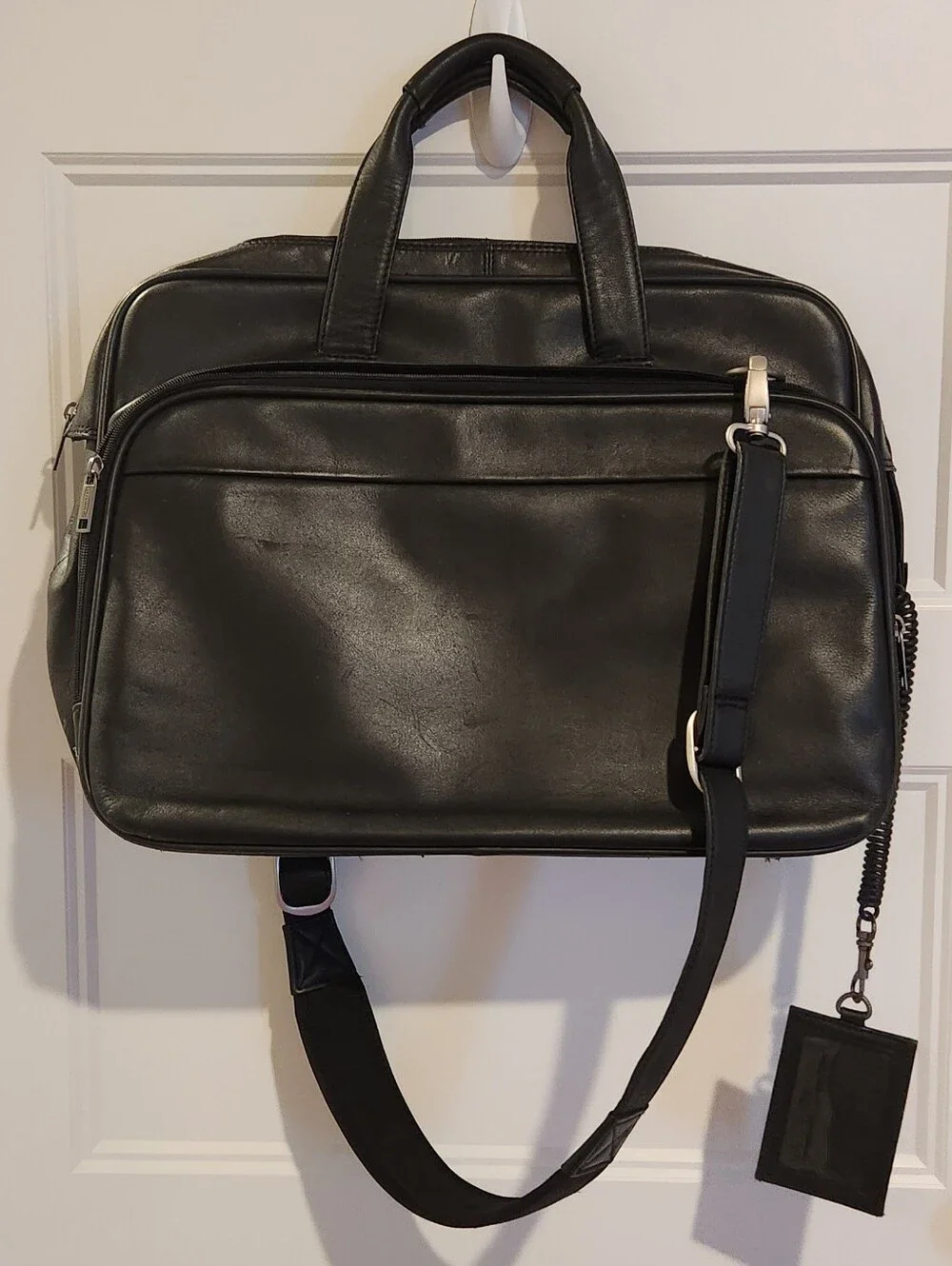 Vintage Dilana Black Leather Briefcase With Lots Of Storage